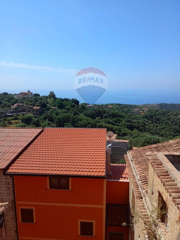 appartamento in vendita a Camerota in zona Marina di Camerota