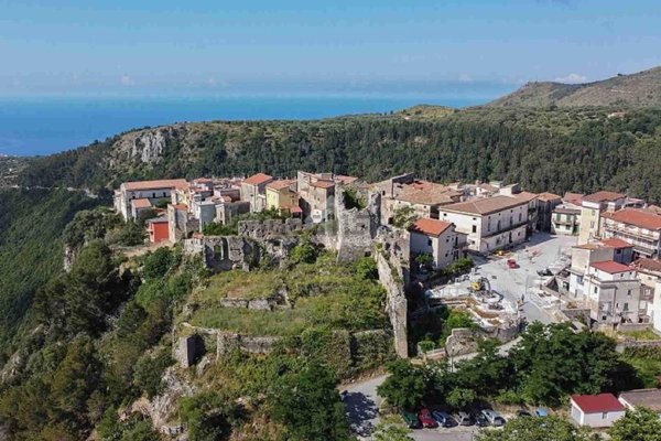 appartamento in vendita a Camerota