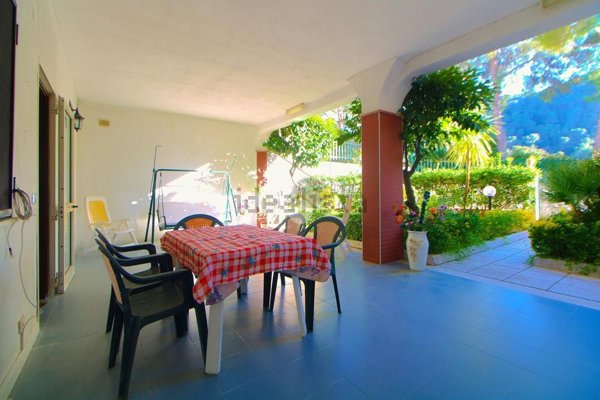 casa indipendente in vendita a Camerota in zona Marina di Camerota