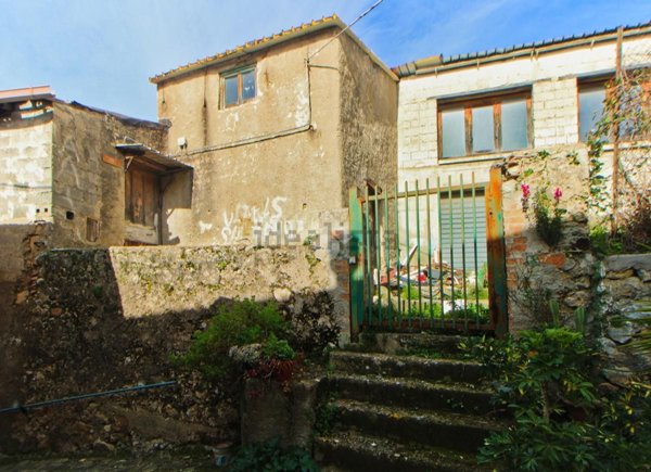 pentavano in vendita a Camerota in zona Lentiscosa