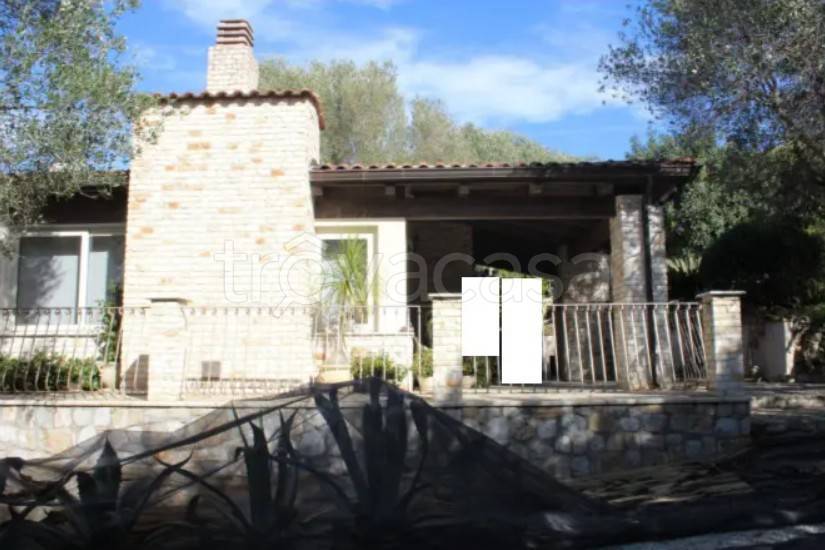 appartamento in vendita a Camerota in zona Marina di Camerota
