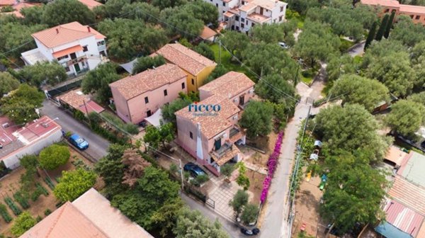 casa indipendente in vendita a Camerota in zona Marina di Camerota