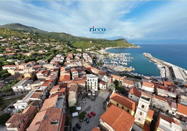 appartamento in vendita a Camerota in zona Marina di Camerota