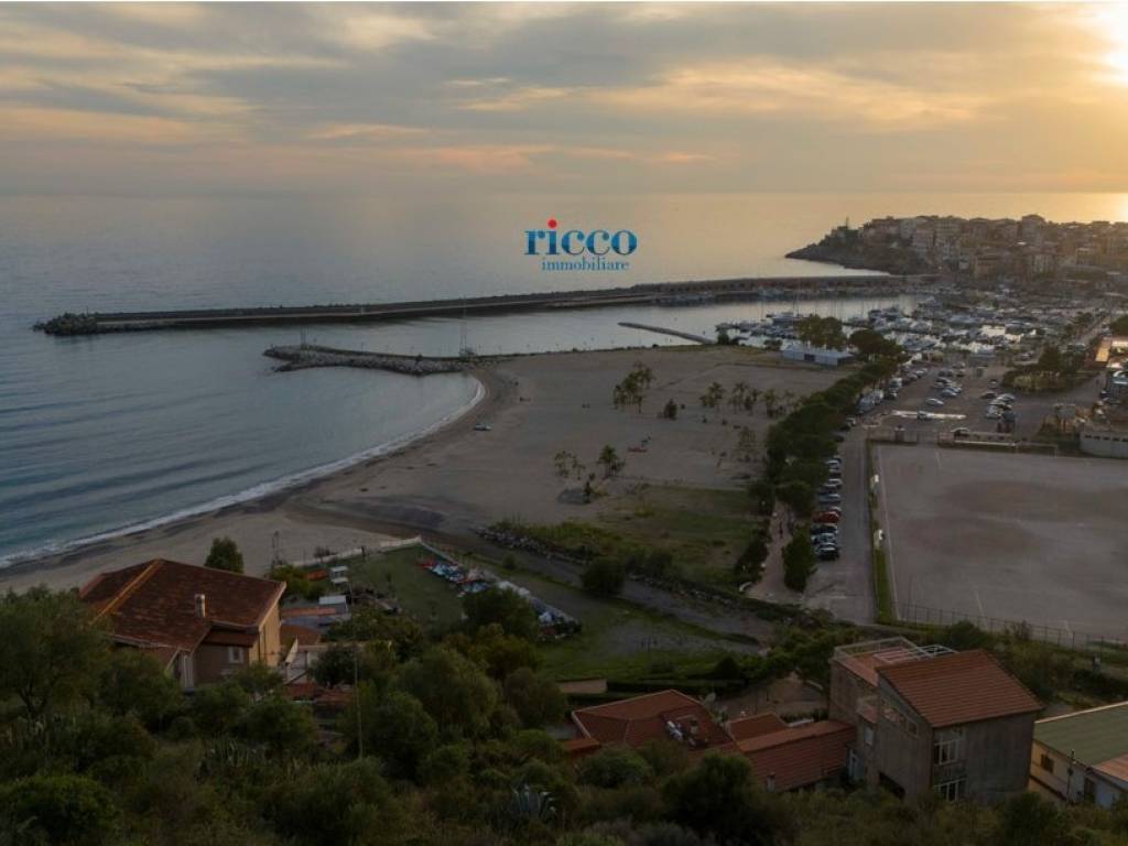 appartamento in vendita a Camerota in zona Marina di Camerota