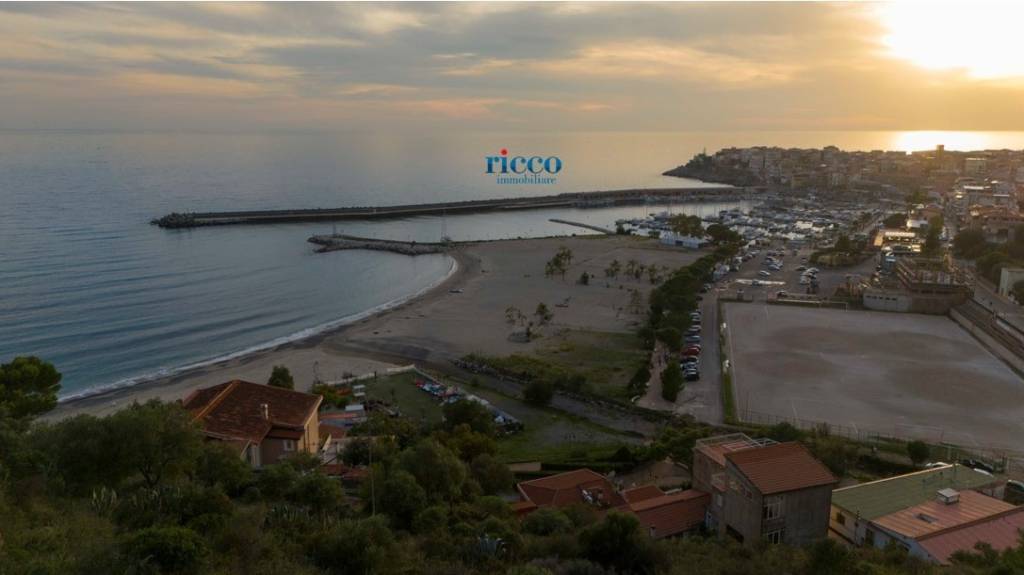 appartamento in vendita a Camerota in zona Marina di Camerota