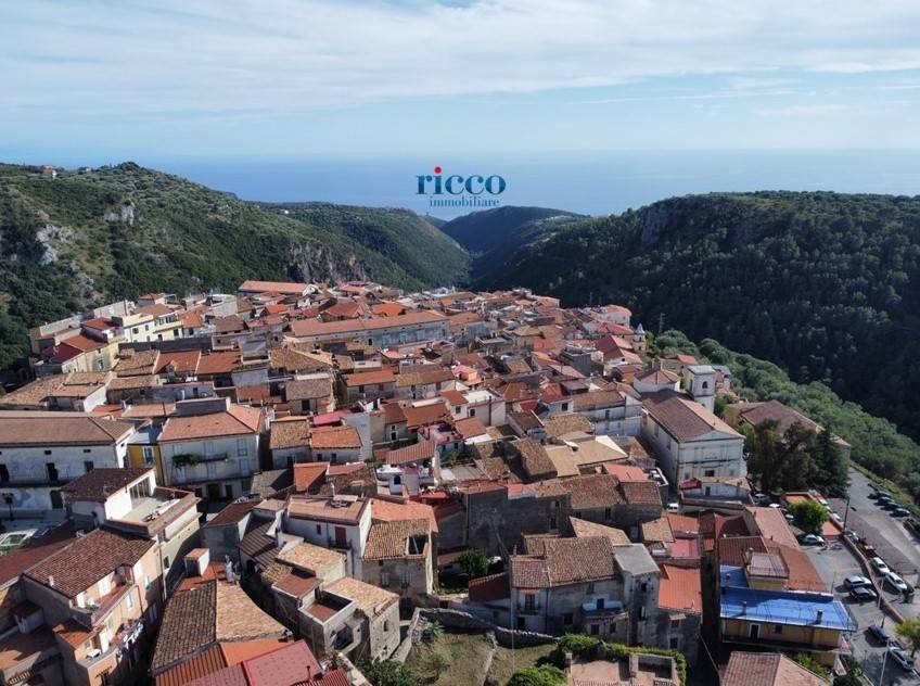 casa semindipendente in vendita a Camerota in zona Marina di Camerota