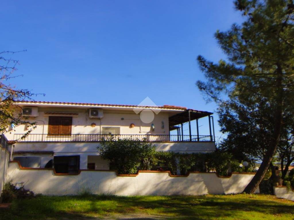 casa indipendente in vendita a Camerota in zona Marina di Camerota