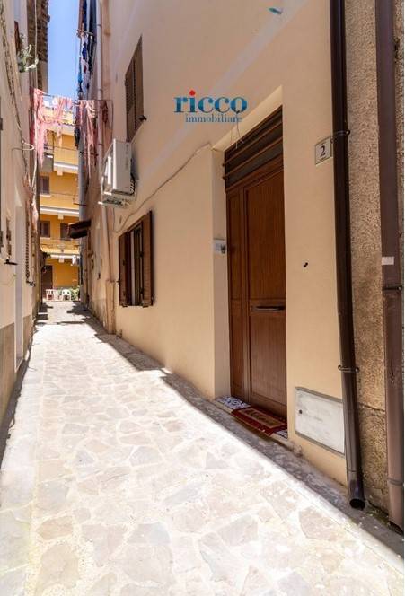 casa indipendente in vendita a Camerota in zona Marina di Camerota