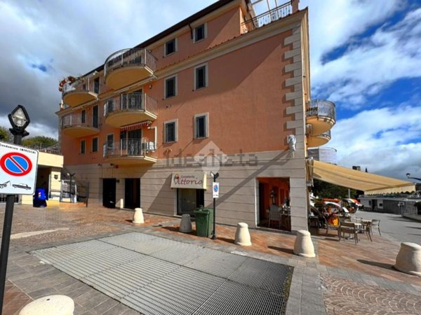 appartamento in vendita a Camerota in zona Marina di Camerota