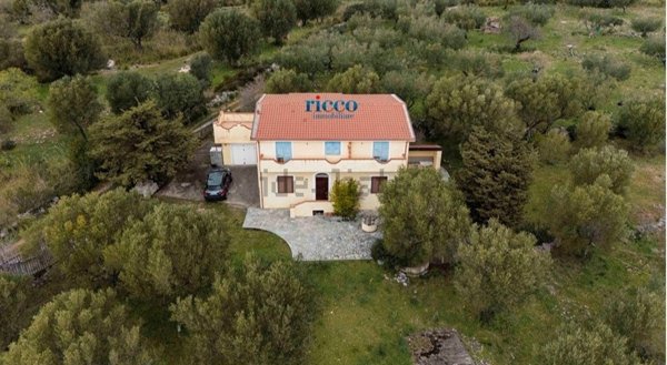 casa indipendente in vendita a Camerota in zona Marina di Camerota