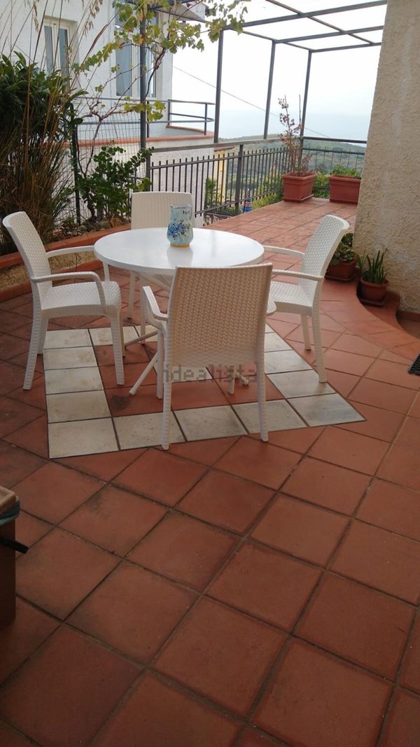 casa indipendente in vendita a Camerota