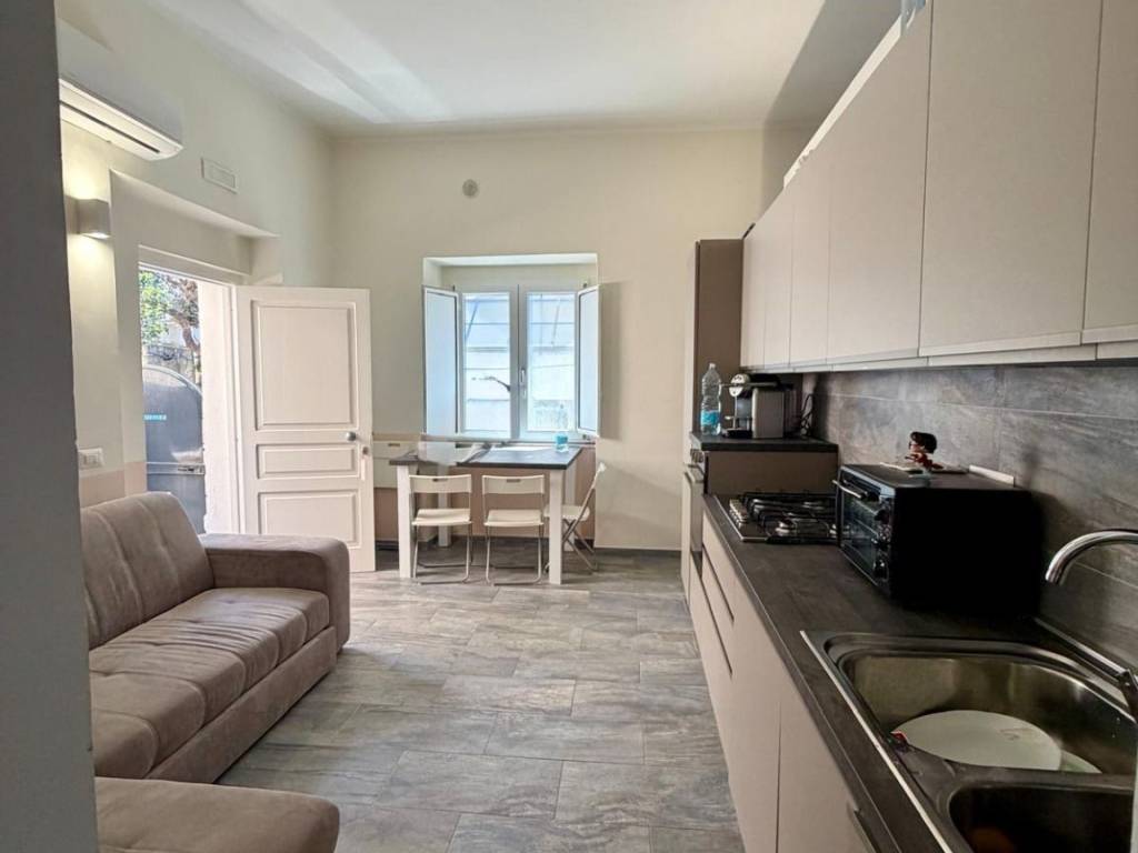 appartamento in vendita a Camerota in zona Marina di Camerota