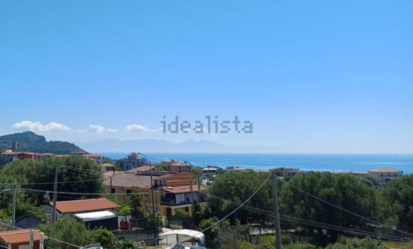 appartamento in vendita a Camerota in zona Marina di Camerota