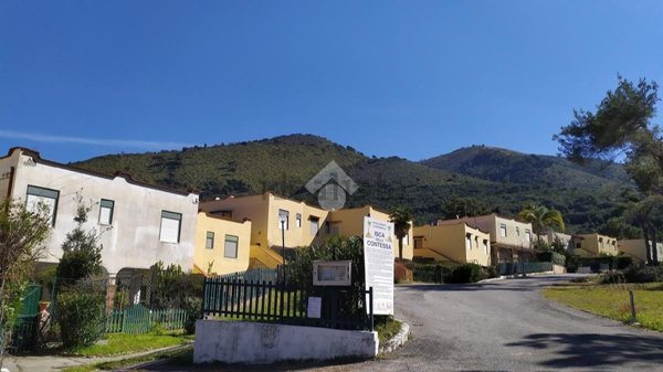 appartamento in vendita a Camerota in zona Marina di Camerota