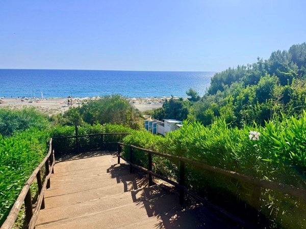 appartamento in vendita a Camerota in zona Marina di Camerota