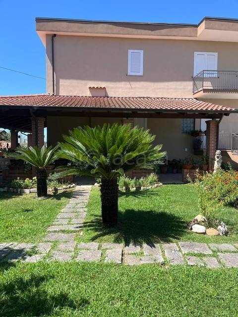 casa indipendente in vendita a Campagna