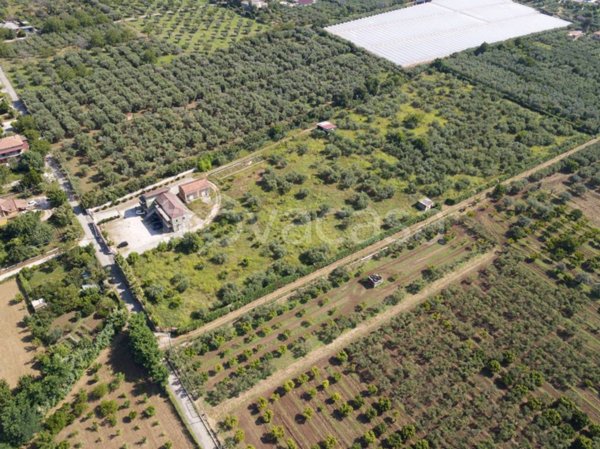 casa indipendente in vendita a Campagna