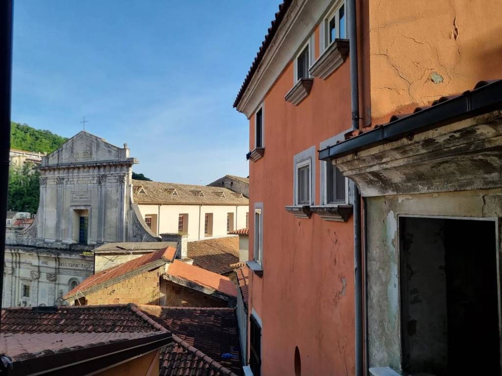 intera palazzina in vendita a Campagna