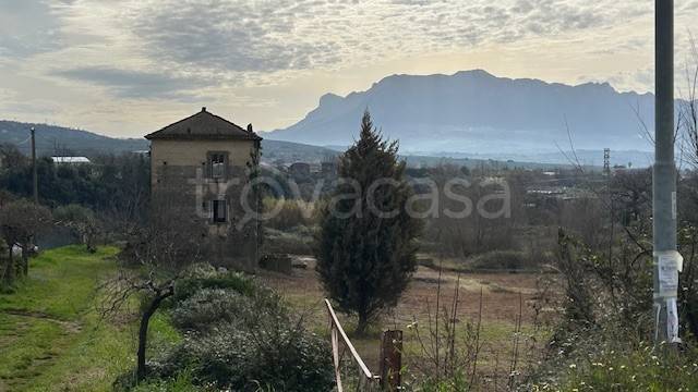 casa indipendente in vendita a Campagna