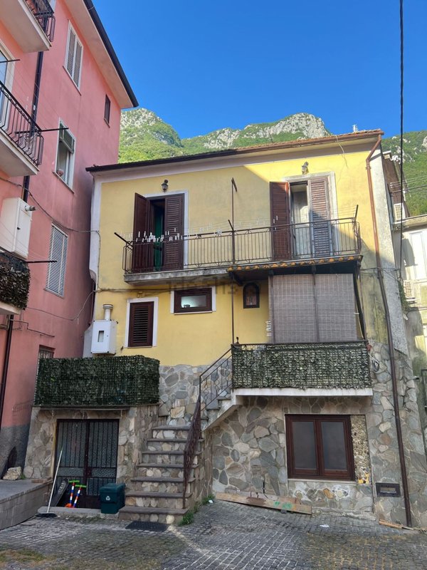 casa indipendente in vendita a Campagna