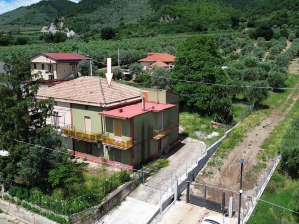 casa indipendente in vendita a Campagna