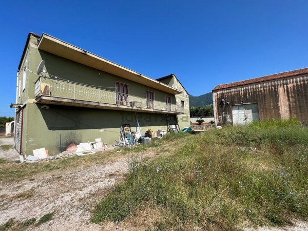 casa indipendente in vendita a Campagna