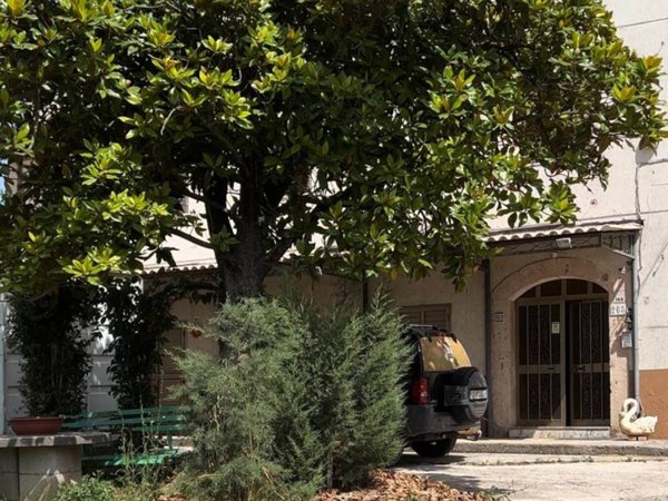 casa indipendente in vendita a Campagna