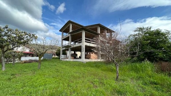 casa semindipendente in vendita a Campagna