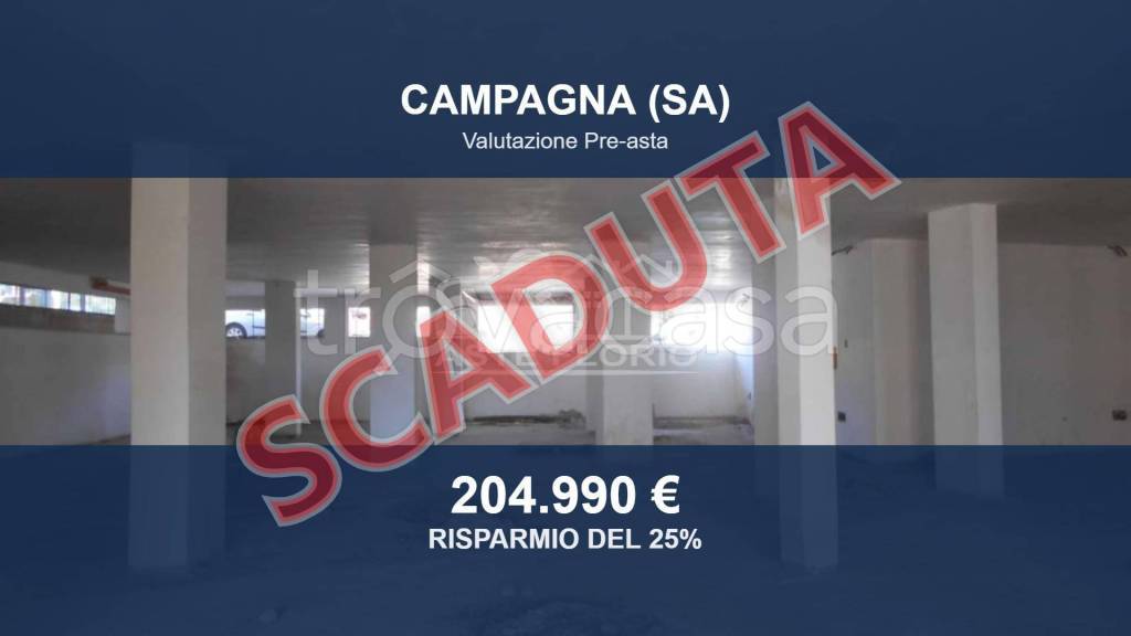 locale commerciale in vendita a Campagna