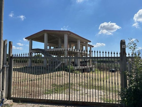 casa indipendente in vendita a Campagna