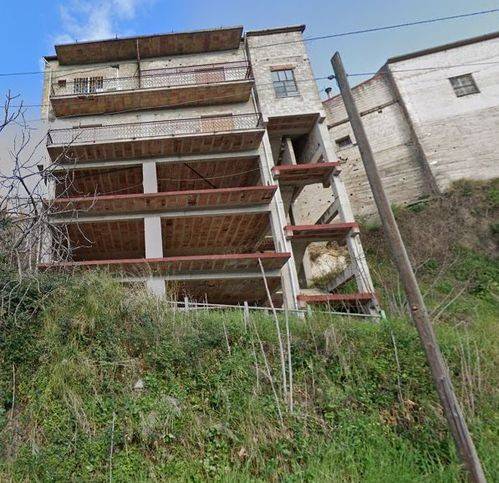 intera palazzina in vendita a Campagna