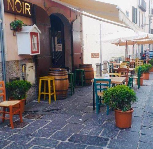 negozio in vendita a Campagna