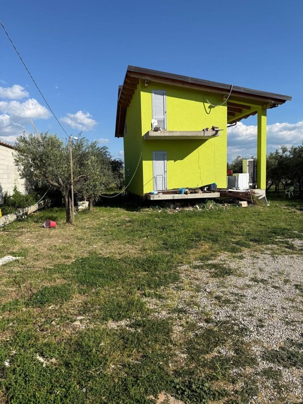 casa indipendente in vendita a Campagna