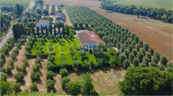 casa indipendente in vendita a Campagna