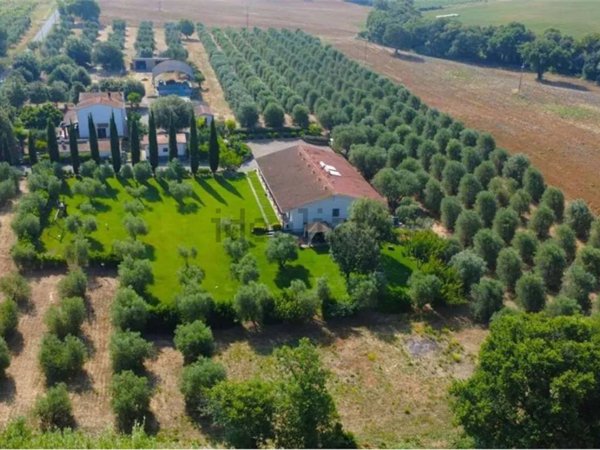 casa indipendente in vendita a Campagna