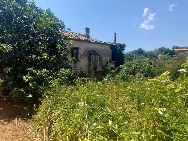 casa indipendente in vendita a Campagna