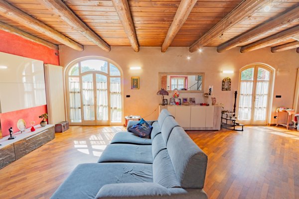 casa indipendente in vendita a Cervasca