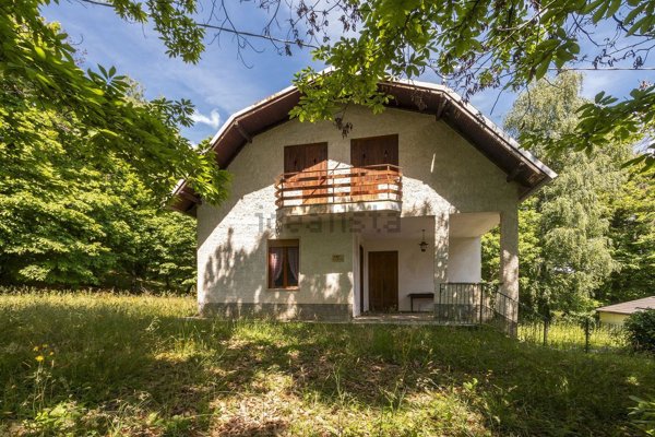 casa indipendente in vendita a Cervasca