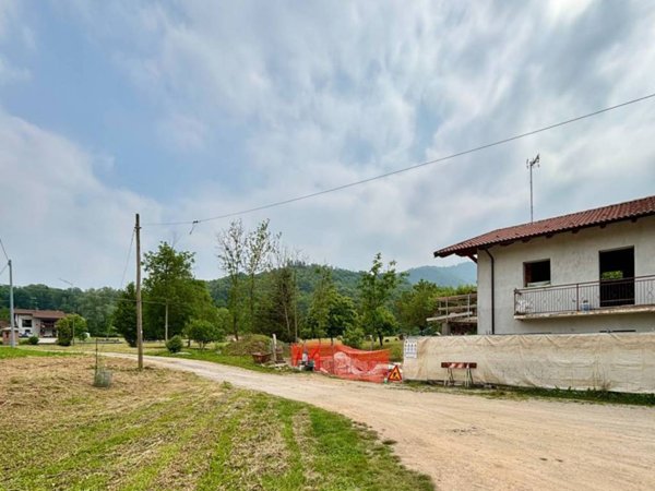 casa indipendente in vendita a Cervasca