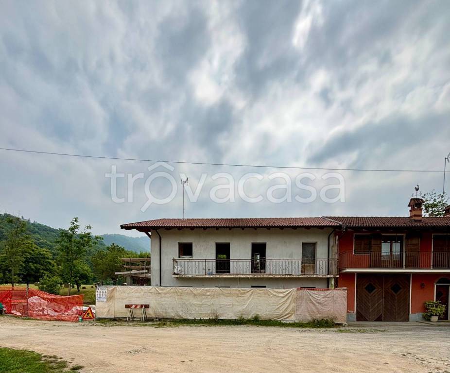 casa indipendente in vendita a Cervasca