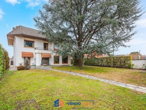 casa indipendente in vendita a Cervasca