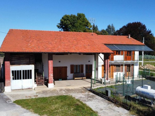 casa indipendente in vendita a Cervasca in zona San Defendente