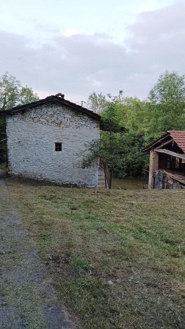 esavano in vendita a Cervasca