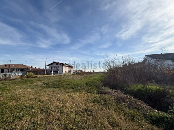 terreno edificabile in vendita a Cervasca in zona San Bernardo