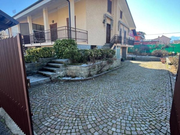 casa indipendente in vendita a Cervasca in zona Santa Croce