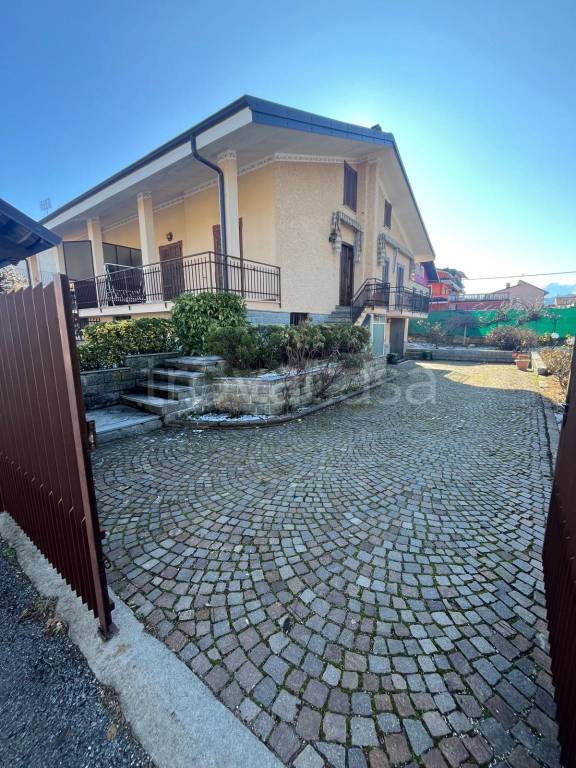 casa indipendente in vendita a Cervasca in zona Santa Croce