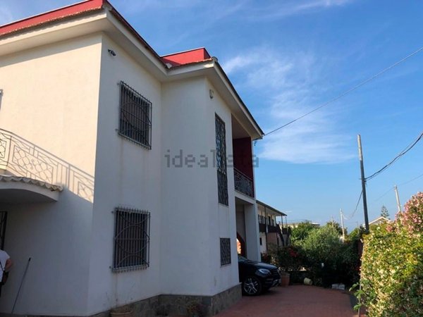 casa indipendente in vendita a Capaccio Paestum in zona Laura