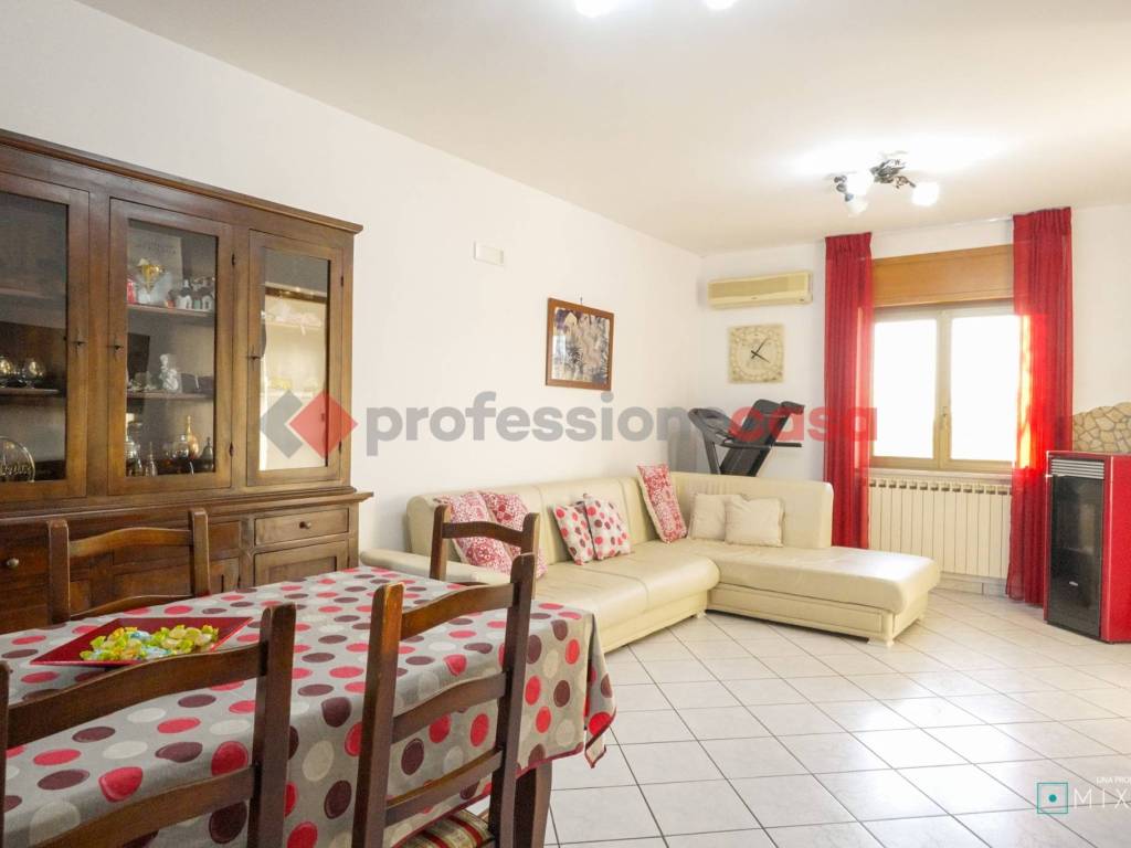 appartamento in vendita a Capaccio Paestum in zona Capaccio Scalo