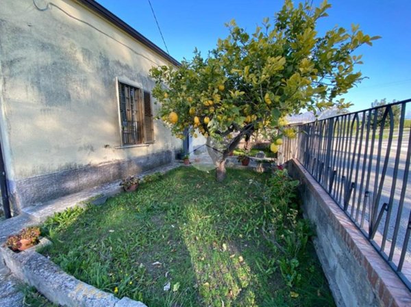 casa indipendente in vendita a Capaccio Paestum