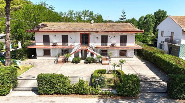 casa indipendente in vendita a Capaccio Paestum